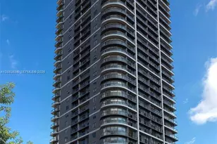 121 NE 5th St, Miami, FL 33132 - Photo 1