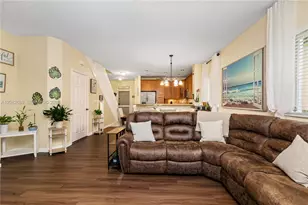 5741 Isles Cir, Tamarac, FL 33321 - Photo 9