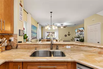 5741 Isles Cir, Tamarac, FL 33321 - Photo 5