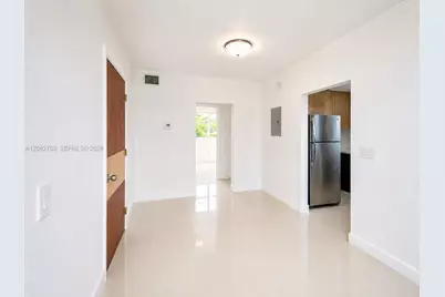 1025 94th St #12, Bay Harbor Islands, FL 33154 - Photo 3