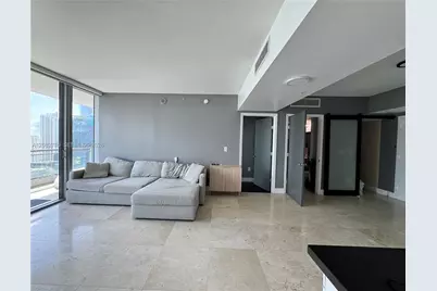 92 SW 3rd St #3811, Miami, FL 33130 - Photo 1