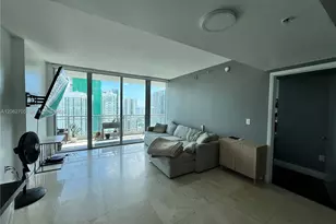 92 SW 3rd St, Miami, FL 33130 - Photo 5