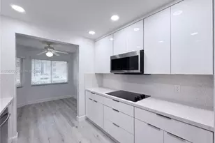 750 SW 138th Ave, Pembroke Pines, FL 33027 - Photo 1