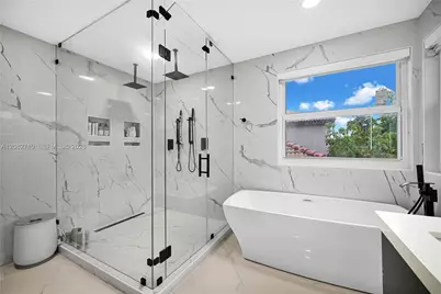 18038 SW 12th Ct, Pembroke Pines, FL 33029 - Photo 21