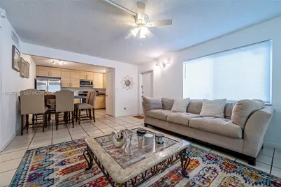 4524 SW 54th St #501-W, Dania Beach, FL 33314 - Photo 9