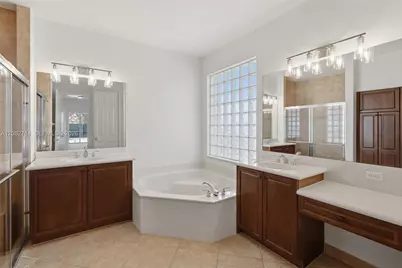 2009 Isla De Palma Cir, Other City - In The State Of Florida, FL 34119 - Photo 17