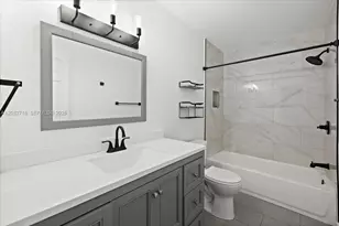 7425 SW 13th St, North Lauderdale, FL 33068 - Photo 11
