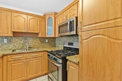 1300 W 47th Pl #223, Hialeah, FL 33012 - Photo 9