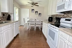 177 Dove Cir, Royal Palm Beach, FL 33411 - Photo 7