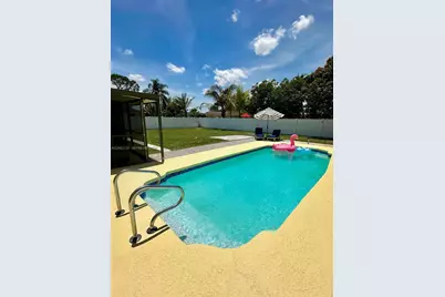 177 Dove Cir, Royal Palm Beach, FL 33411 - Photo 17