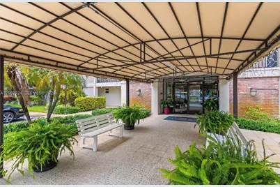 3000 S Course Dr #304, Pompano Beach, FL 33069 - Photo 3
