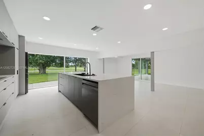 6700 E Tropical Way, Plantation, FL 33317 - Photo 13