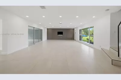 6700 E Tropical Way, Plantation, FL 33317 - Photo 5