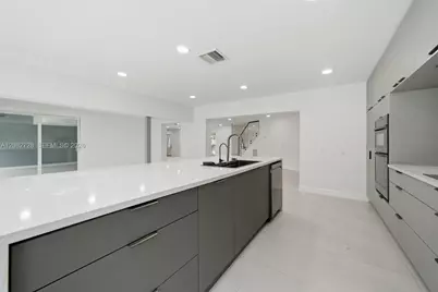 6700 E Tropical Way, Plantation, FL 33317 - Photo 15