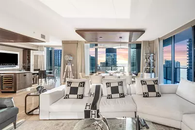 88 SW 7th St #3801, Miami, FL 33130 - Photo 13