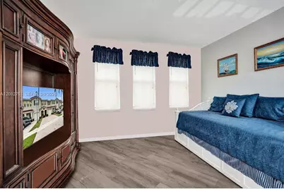 220 Riverwalk Cir, Sunrise, FL 33326 - Photo 23