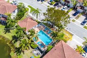 220 Riverwalk Cir, Sunrise, FL 33326 - Photo 45