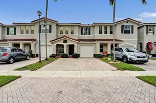 220 Riverwalk Cir, Sunrise, FL 33326 - Photo 3