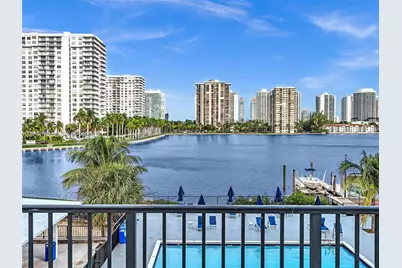 2780 NE 183rd St #302, Aventura, FL 33160 - Photo 33