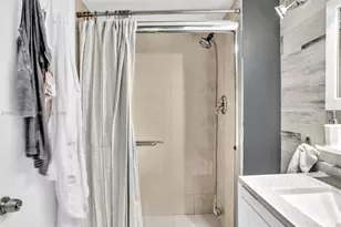 2780 NE 183rd St, Aventura, FL 33160 - Photo 25