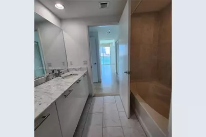 951 Brickell Ave #2510, Miami, FL 33131 - Photo 27