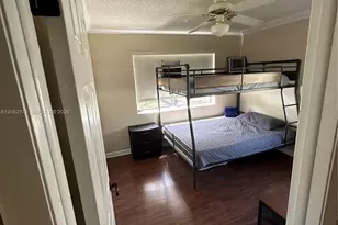 445 Lakeview Dr, Weston, FL 33326 - Photo 17
