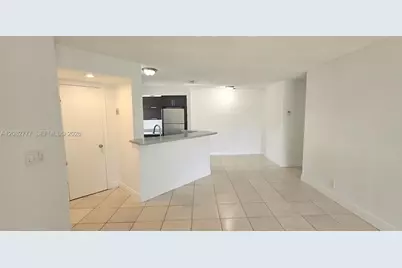3380 N Pinewalk Dr N #1111, Margate, FL 33063 - Photo 5