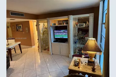 20500 W Country Club Dr #711, Aventura, FL 33180 - Photo 15
