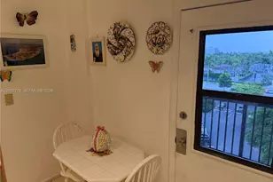 20500 W Country Club Dr, Aventura, FL 33180 - Photo 11