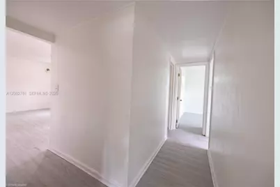 918 NW 13th Ct, Fort Lauderdale, FL 33311 - Photo 11