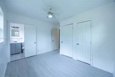 918 NW 13th Ct, Fort Lauderdale, FL 33311 - Photo 13