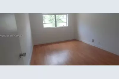 606 S C St #101, Lake Worth, FL 33460 - Photo 3