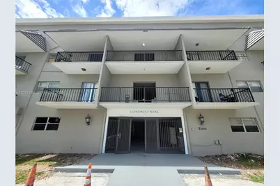 5100 SW 41st St #202, Hollywood, FL 33023 - Photo 1