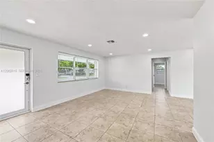 1000 NW 76th Terrace, Pembroke Pines, FL 33024 - Photo 7