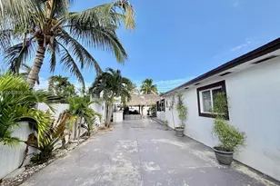 27025 SW 142nd Ct, Homestead, FL 33032 - Photo 15