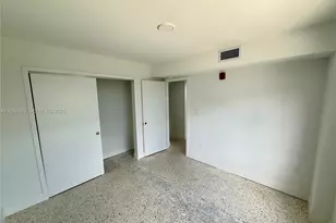 180 NE 57th St, Miami, FL 33137 - Photo 7