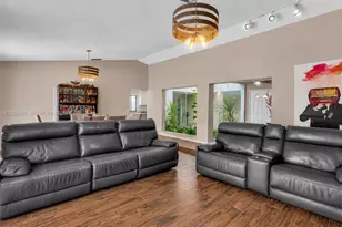 8240 NW 54th St, Lauderhill, FL 33351 - Photo 9
