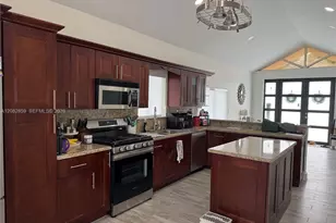 720 Wren Ave, Miami Springs, FL 33166 - Photo 9