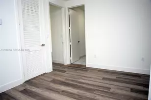 4218 NE 7th Terrace, Oakland Park, FL 33334 - Photo 11