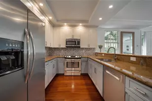 2656 NE 30th Pl, Fort Lauderdale, FL 33306 - Photo 13