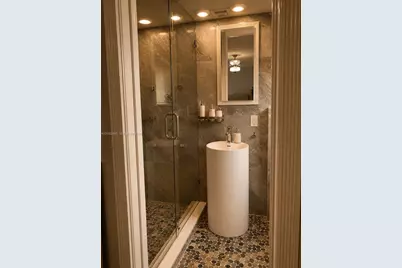 555 Oaks Ln #107, Pompano Beach, FL 33069 - Photo 19