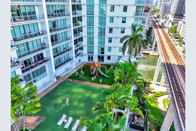 92 SW 3rd St #4806, Miami, FL 33130 - Photo 5