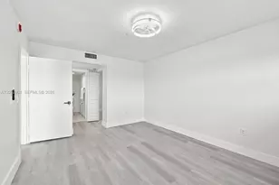 550 SW 138th Ave, Pembroke Pines, FL 33027 - Photo 13
