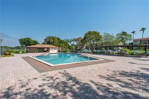 550 SW 138th Ave, Pembroke Pines, FL 33027 - Photo 39
