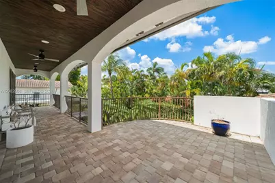 1210 95th St #1, Bay Harbor Islands, FL 33154 - Photo 9