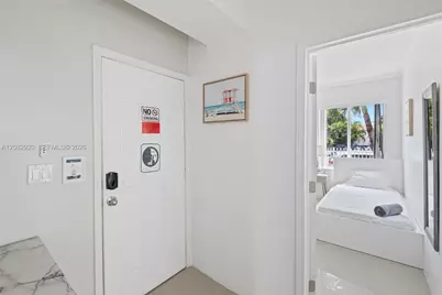1459 NW 2nd St, Miami, FL 33125 - Photo 9