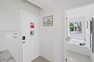 1459 NW 2nd St, Miami, FL 33125 - Photo 9