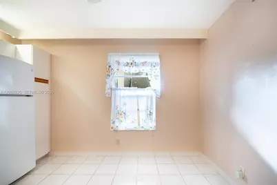 150 S Hollybrook Ter #208, Pembroke Pines, FL 33025 - Photo 9