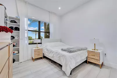 8981 NW 161st Ter, Miami Lakes, FL 33018 - Photo 35