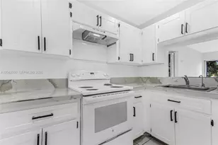 6825 W Flagler St, Miami, FL 33144 - Photo 13